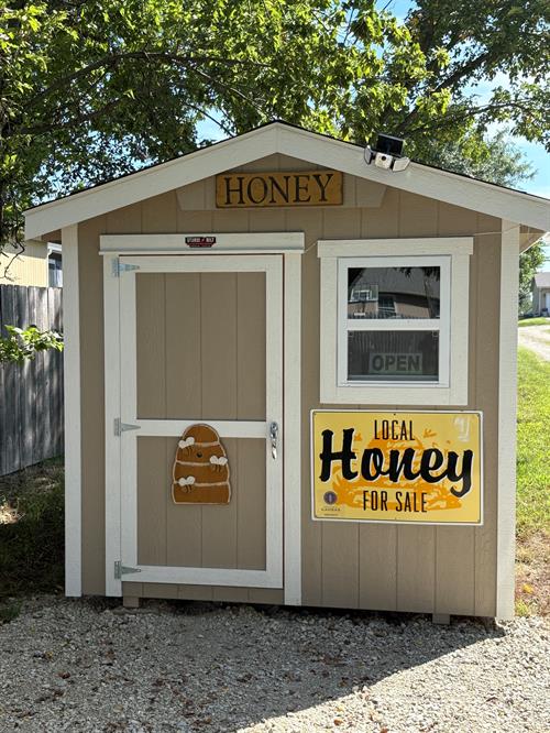 From the Land of Kansas | Green Valley Honey